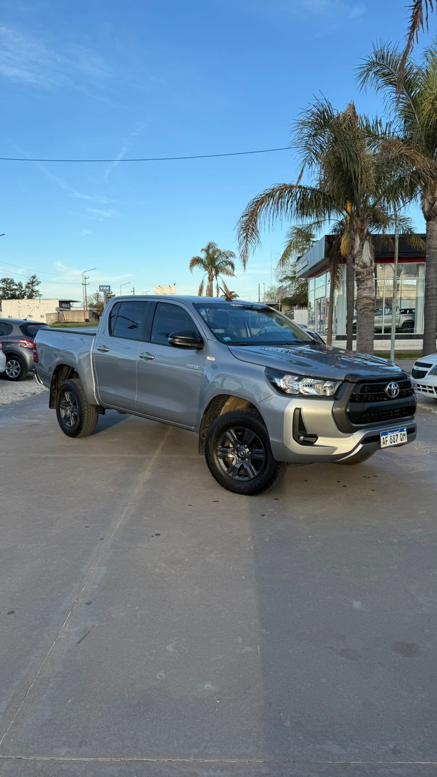 TOYOTA - HILUX SR 4X2 2.4 - MANUAL - 2023